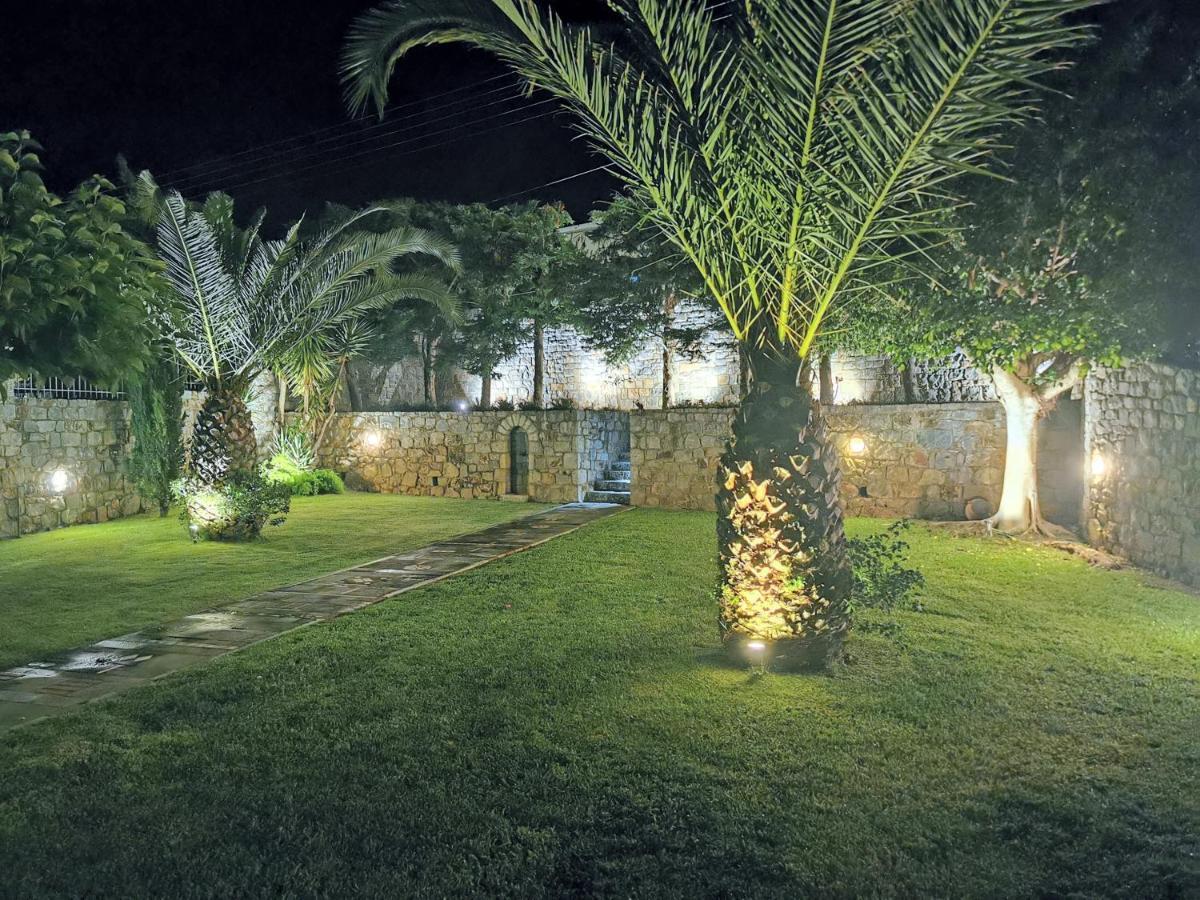 Messinian Blue Seaside Villa Kalamata Exterior foto