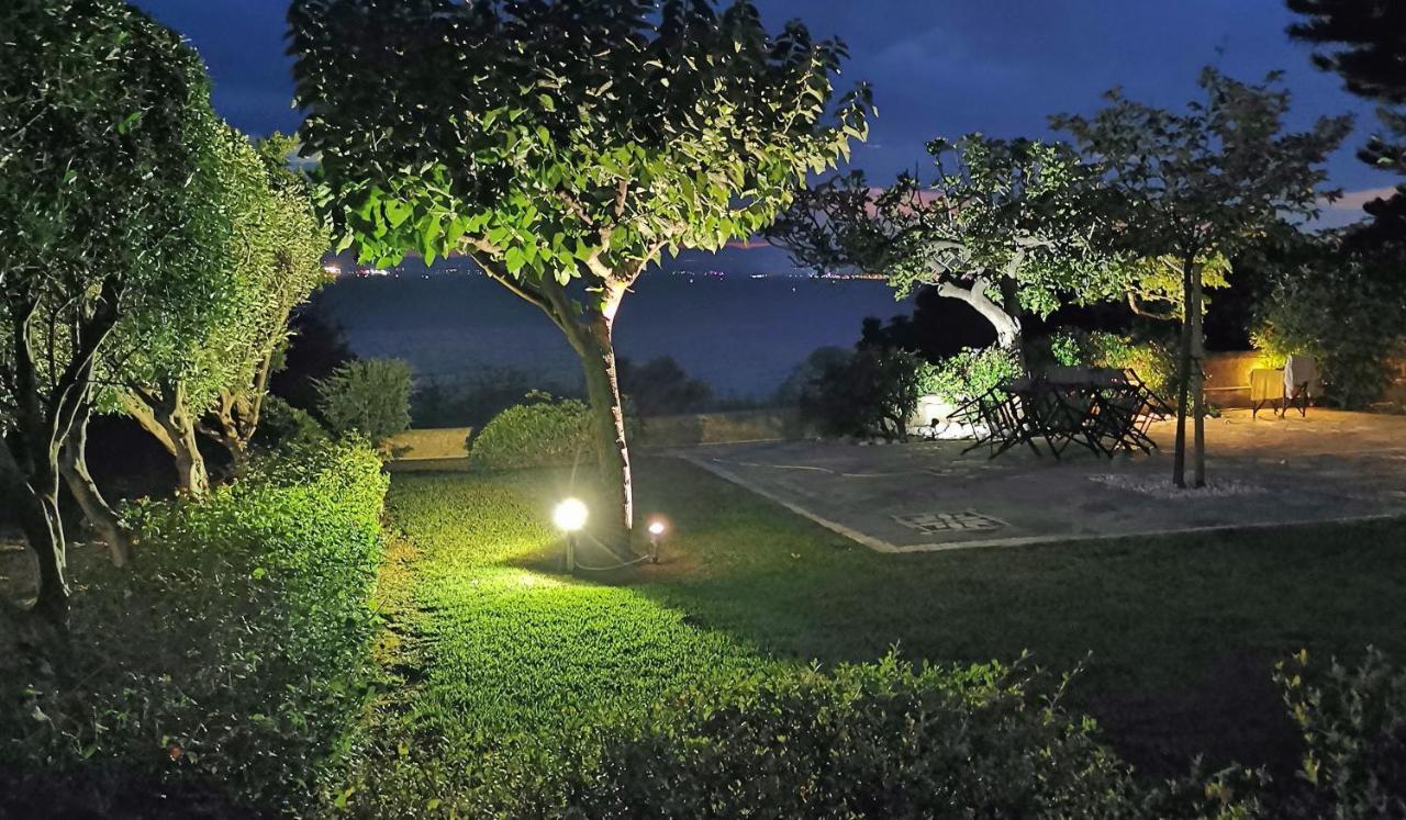 Messinian Blue Seaside Villa Kalamata Exterior foto