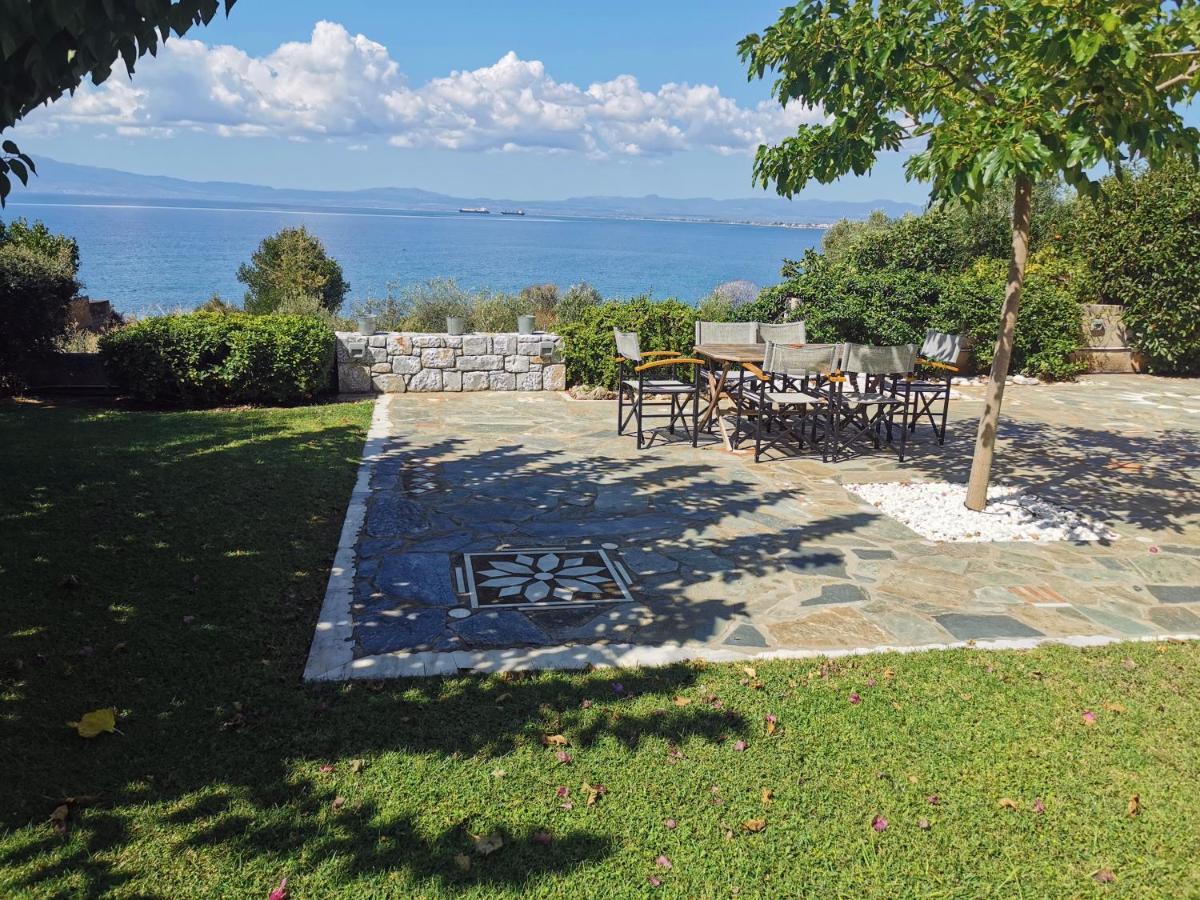 Messinian Blue Seaside Villa Kalamata Exterior foto