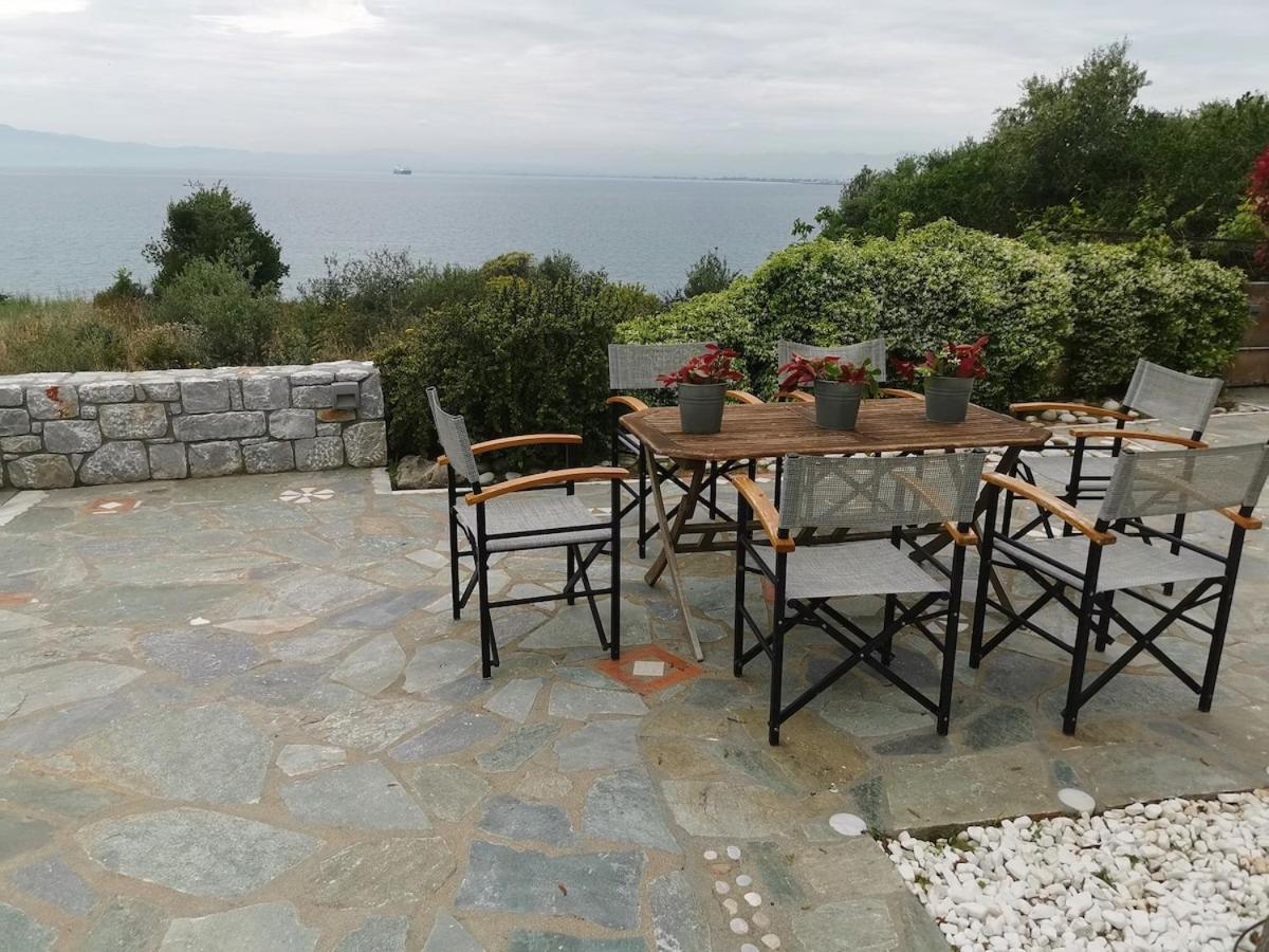 Messinian Blue Seaside Villa Kalamata Exterior foto