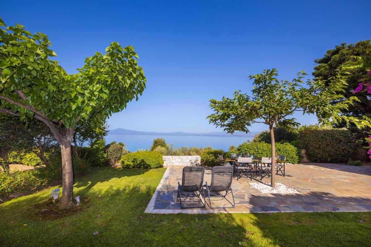 Messinian Blue Seaside Villa Kalamata Exterior foto