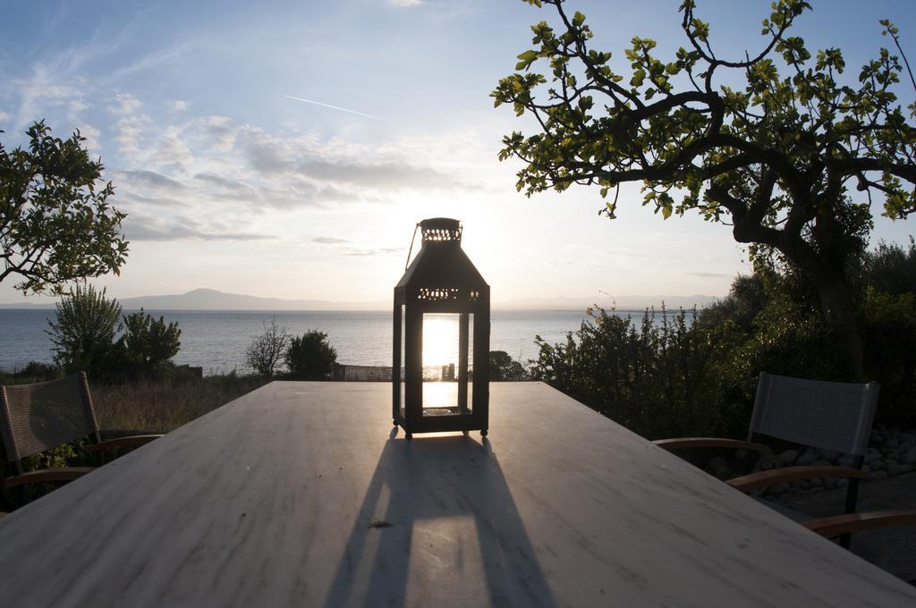 Messinian Blue Seaside Villa Kalamata Exterior foto