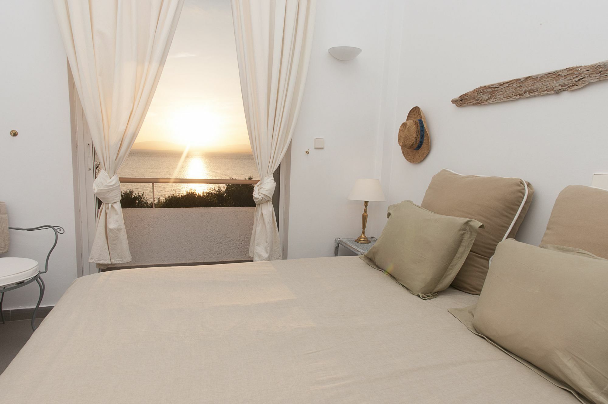Messinian Blue Seaside Villa Kalamata Exterior foto